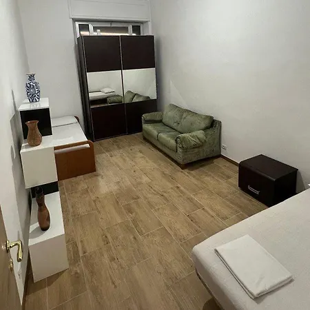 Hostel Parisa Turin