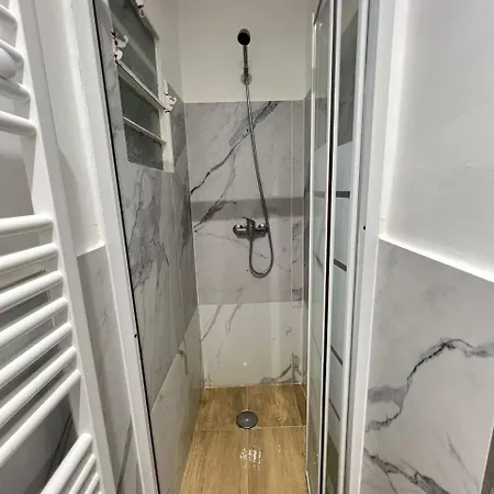 Parisa * Τορίνο